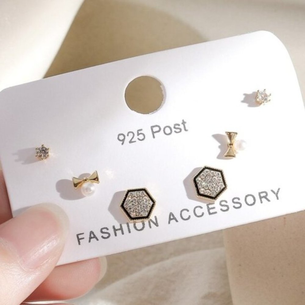 6 PCS NEW Silver Simple Square Earrings - Picture 1 of 4